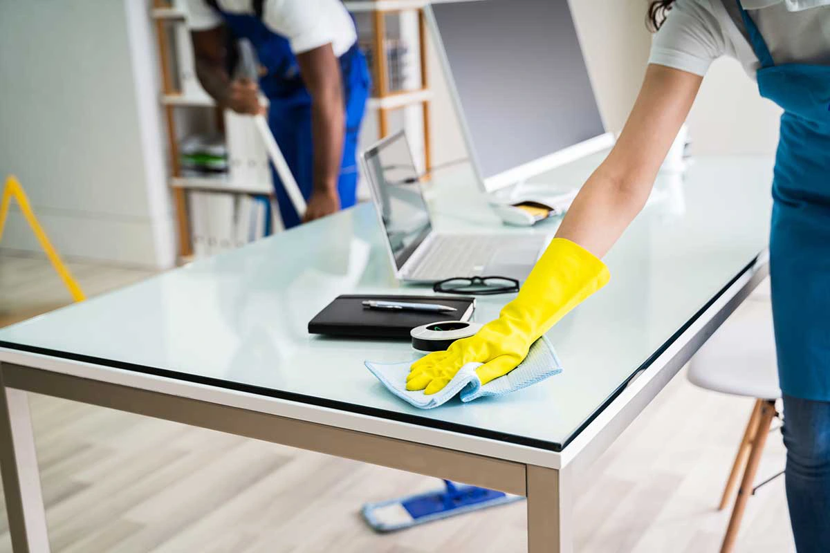 Skilled Cleaning Contractor